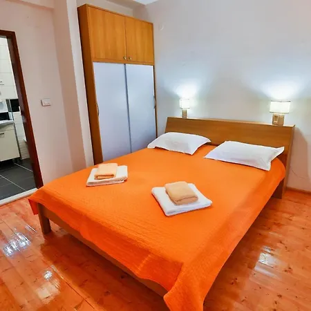 Lenka Apartment